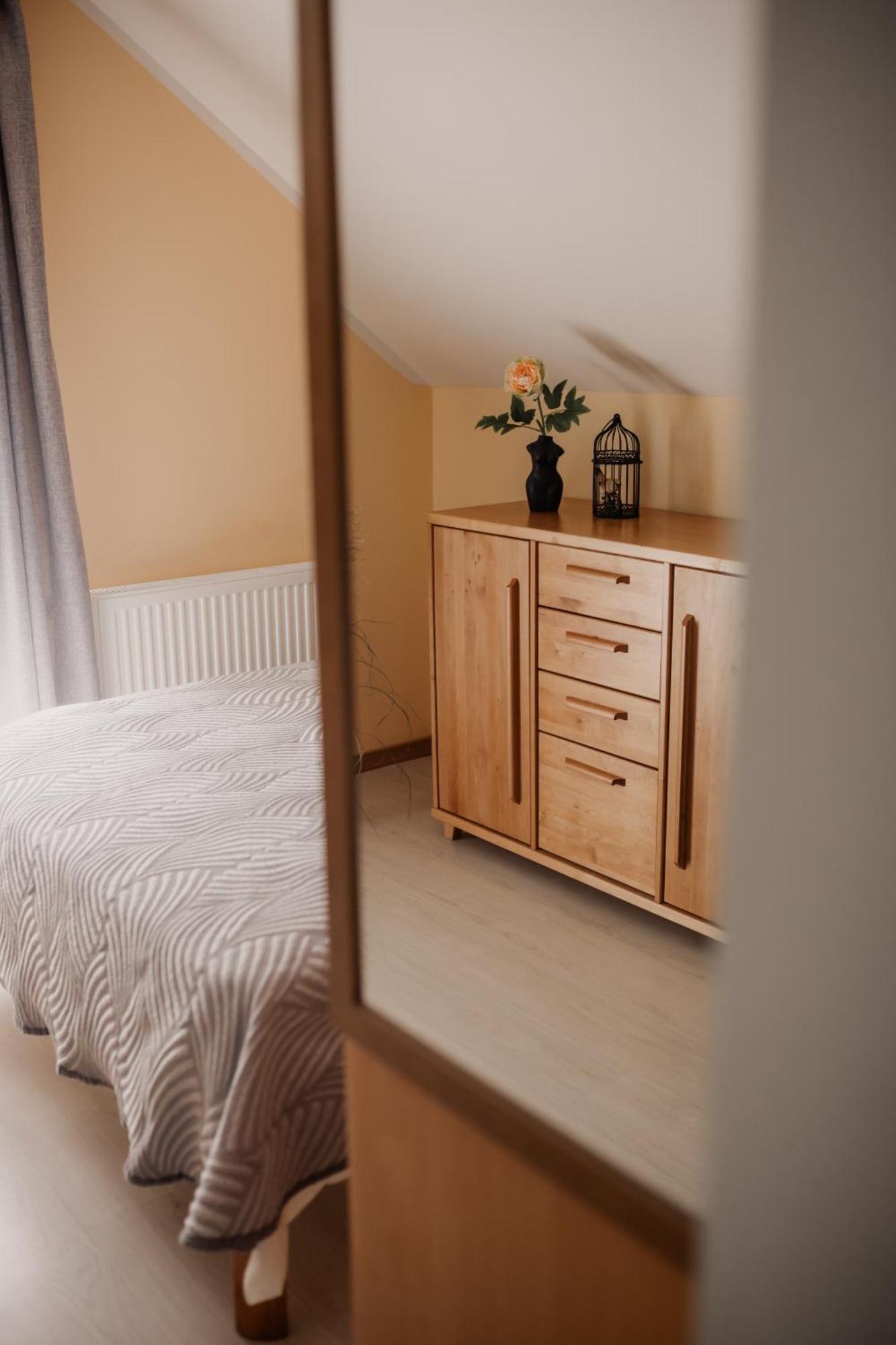 Saules Iela 2A Aparthotel Saldus Phòng bức ảnh