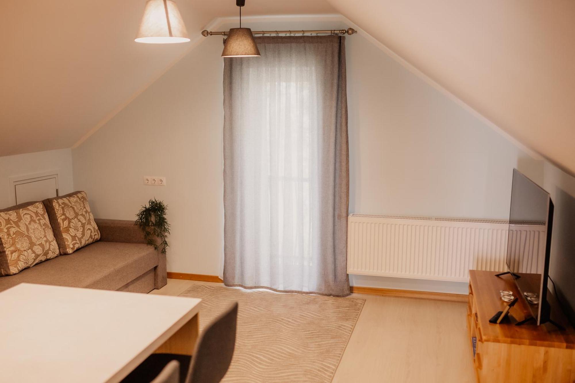 Saules Iela 2A Aparthotel Saldus Phòng bức ảnh